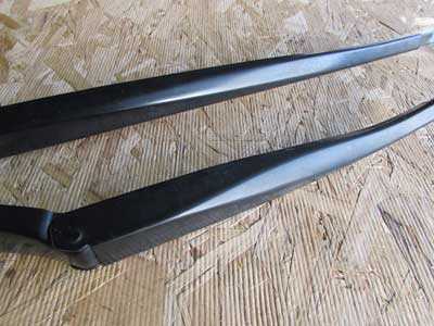 BMW Windshield Wipers Wiper Arms (Left and Right Set) 61617182459 F10 528i 535i 550i ActiveHybrid 5 M53